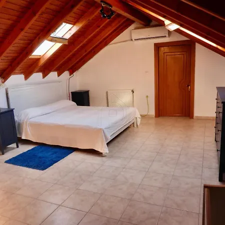 αpartment With Attic Apartment