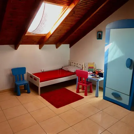 αpartment With Attic Nea Fokea